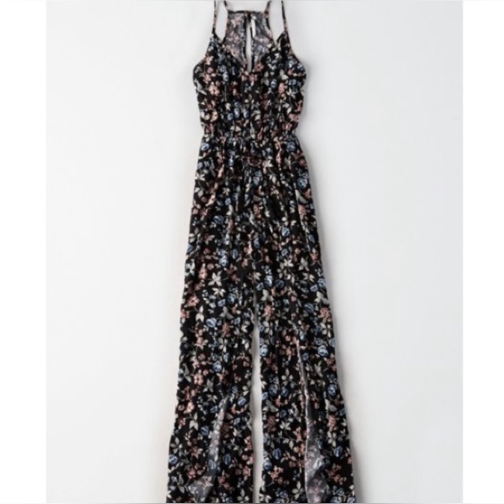 NEW! AEO FLORAL JUMPSUIT JUMPER SIZE SMALL